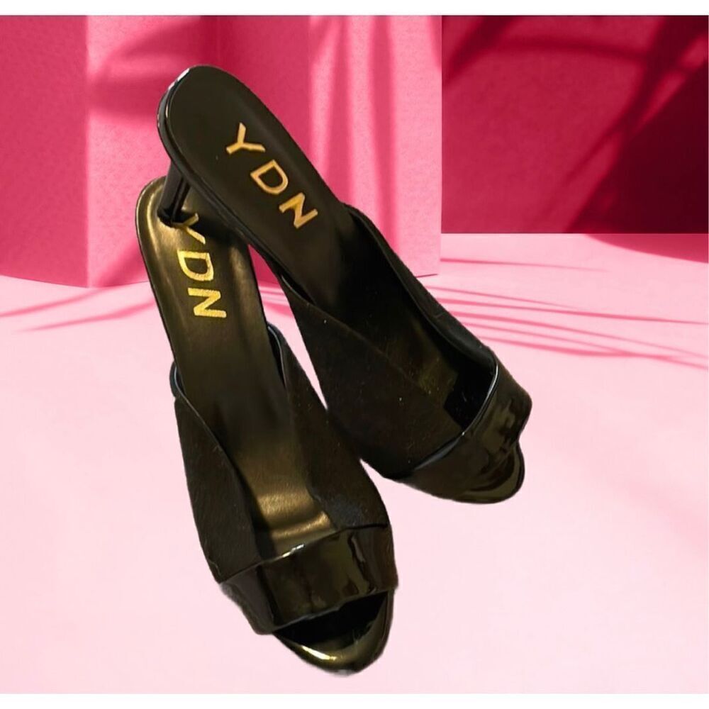 YDN Slip On Sandals - Picture 2 of 6